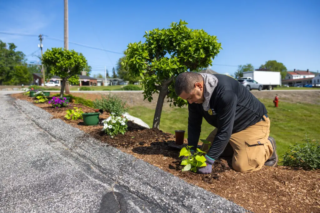 SLP.250528.CenterHarborInn.SMALL-8